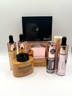 Makeup Revolution Bundle with Doucce Palette New/Sealed